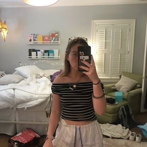 Free people striped off the should top